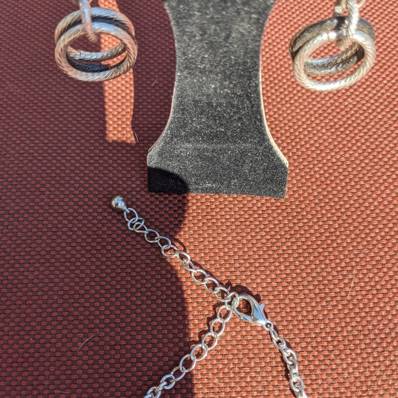 Circle Black and Silver Necklace with Matching Earrings - Picture 4 of 6